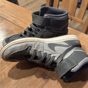 Jordan Flyease High-Top Sneakers - Grey on Gray